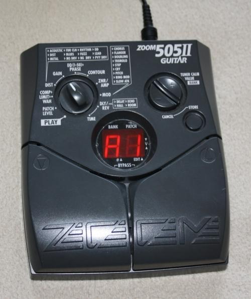 Guitar Effects Zoom 505 II Guitar MiniMulti Effects Pedal Good